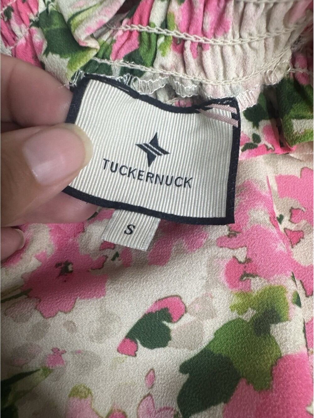 Tuckernuck Lydia Blouse Gossamer Pink Hydrangea Floral Smocked Top - Picture 3 of 7
